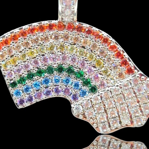 18" x 5mm Cuban Chain - 14 White Gold Finish Rainbow Cloud. - Picture 10 of 10